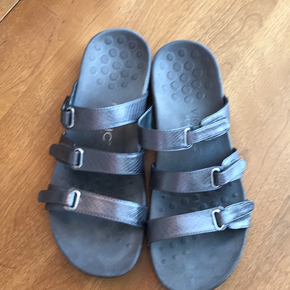 Vionic sandals